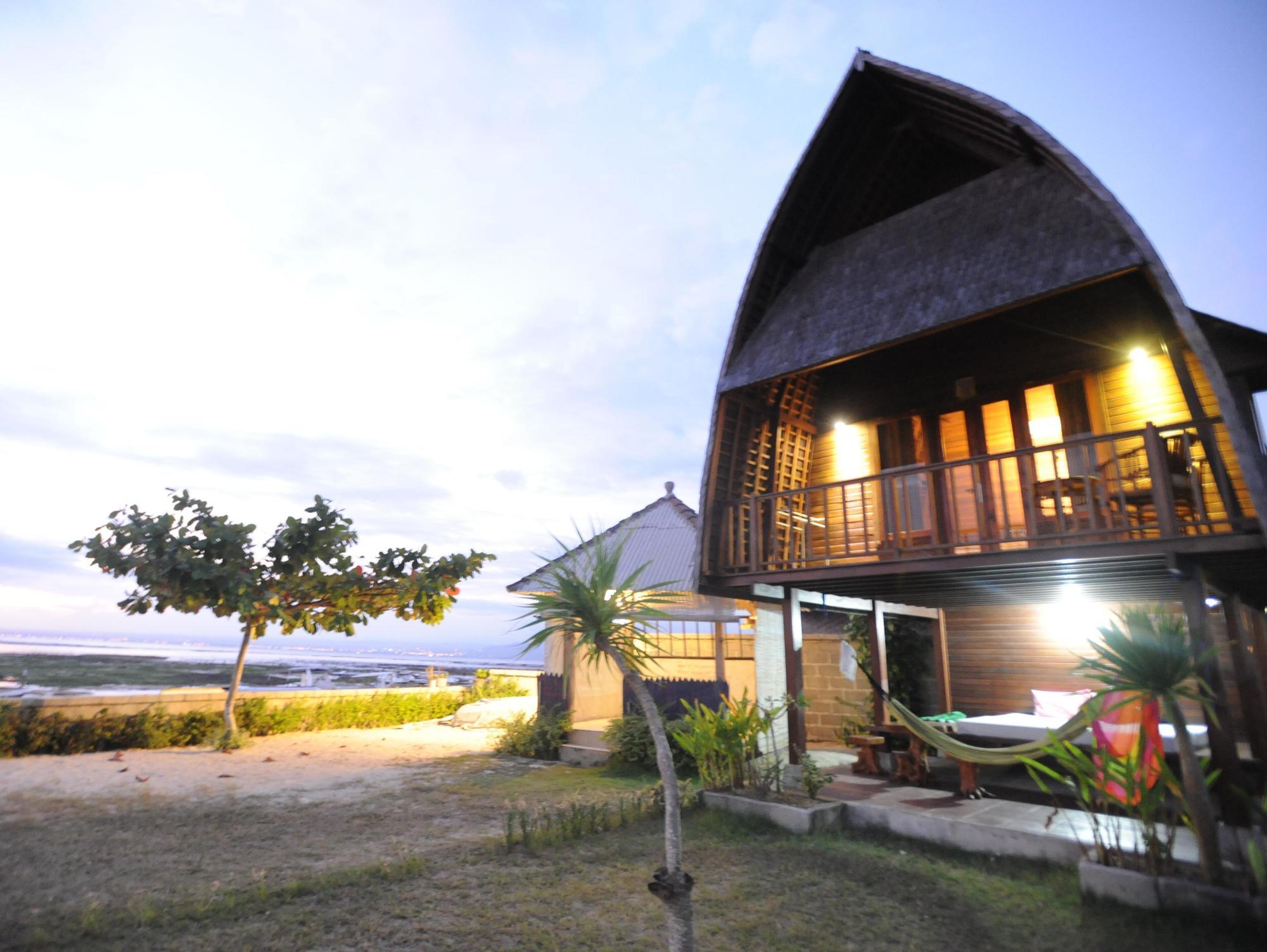 Suka Beach Bungalow นูซาเลมโบงัน ภายนอก รูปภาพ